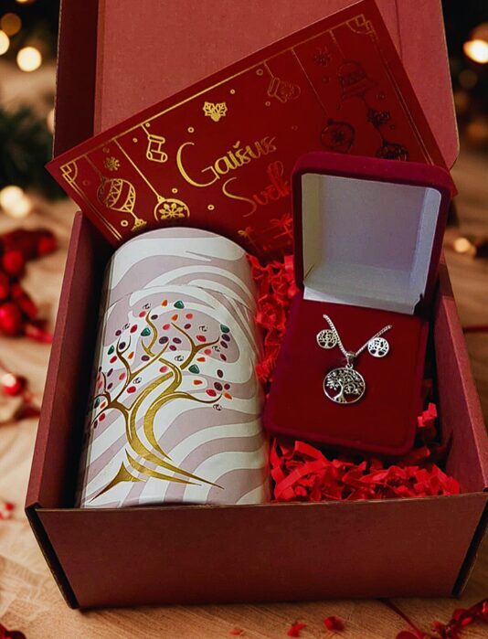 Kalėdinė dovanų dėžutė „Gyvybės medis“ – sidabro papuošalai ir žalias aventurino medis